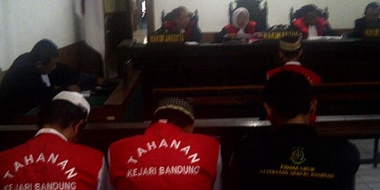 Jadi kurir ganja 390 kg, Dede divonis penjara seumur hidup