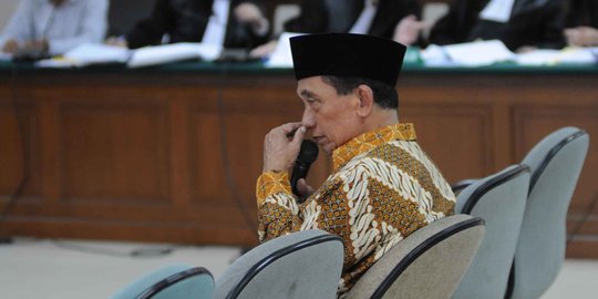 Fuad Amin sebut Presdir PT MKS Sardjono pantas jadi tersangka