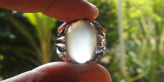 bocah lima tahun telan batu akik rev1