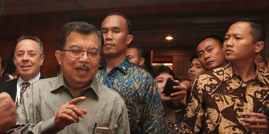 Usai dengar dua versi, JK akan pertemukan Ahok dengan DPRD