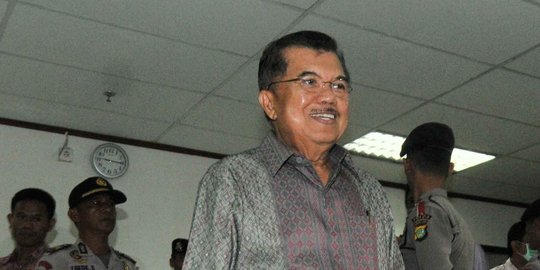 Beres selesaikan konflik Aceh, bisakah JK damaikan Ahok dan DPRD?