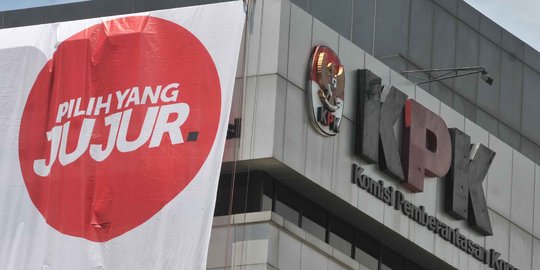 KPK berkelit ditanya soal kasus 'dana siluman' laporan Ahok