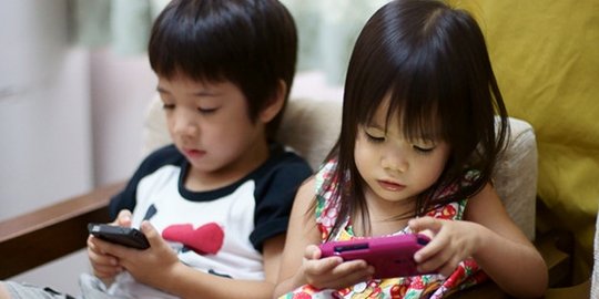 Smartphone berdampak buruk untuk anak-anak