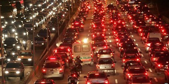 Proyek ambisius atasi macet DKI kandas satu persatu