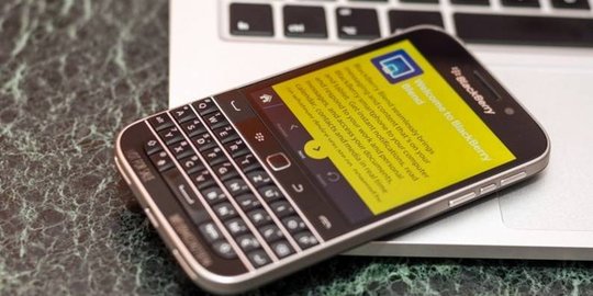 Besok, Blackberry Classic mulai dijual di Indonesia