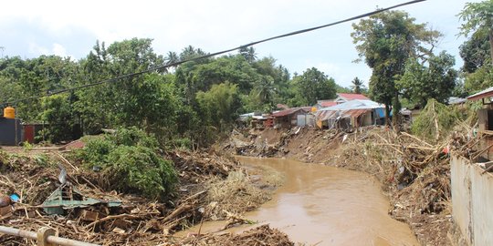 Banjir bandang di OKU Sumsel, 90 rumah di 3 desa & jembatan hanyut