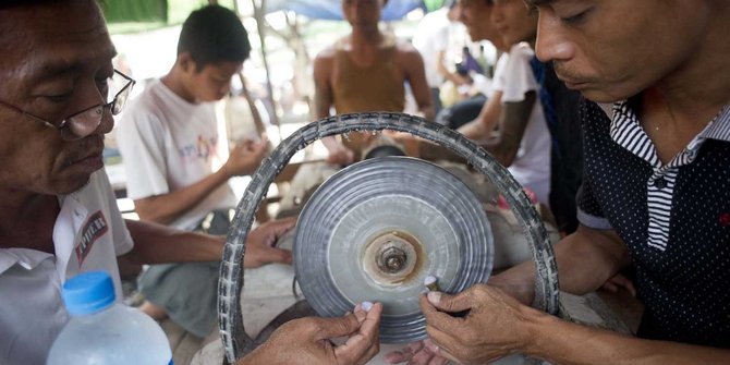 Tak cuma Indonesia, Myanmar juga terserang demam batu akik