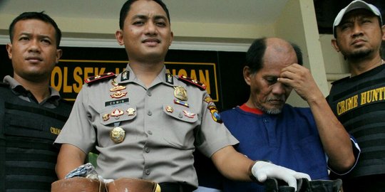 Berdalih butuh uang, Zuhri curi sepatu di Masjid Agung Surabaya