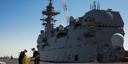 Megahnya Izumo, kapal perang terbesar Jepang penjaga wilayah Tokyo
