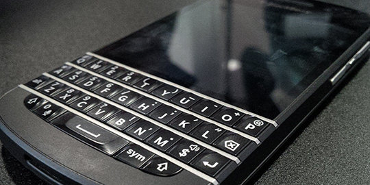 Gelembungkan market share, Blackberry main di level high end