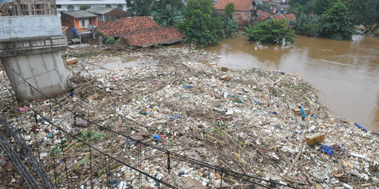 Djarot punya ide kelola sampah Jakarta jadi minyak