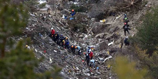 Detik-detik sebelum pesawat Germanwings jatuh menurut rekaman CVR