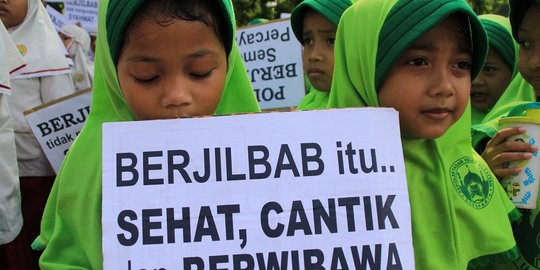 Siswa SD: Polwan berjilbab itu sehat, cantik dan berwibawa