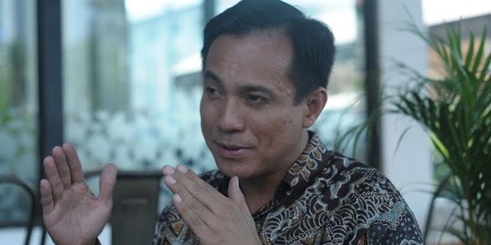 Menengok kesibukan Julian Pasha setelah pensiun jadi Jubir Presiden