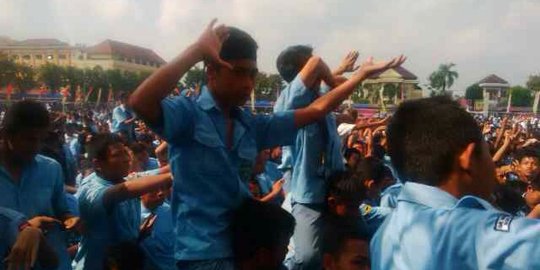 Tinggalkan sekolah, belasan ribu siswa di Sukoharjo malah dangdutan