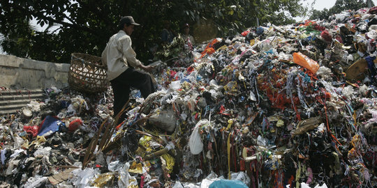 Masalah di Jakarta Utara: Banjir, jalan rusak dan tumpukan sampah