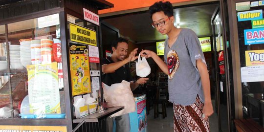 Cara tukang bubur rekrut karyawan