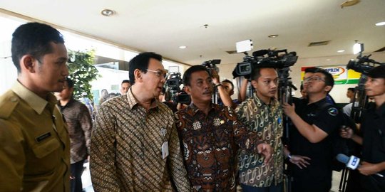 dprd diminta tak ribut lagi rev1