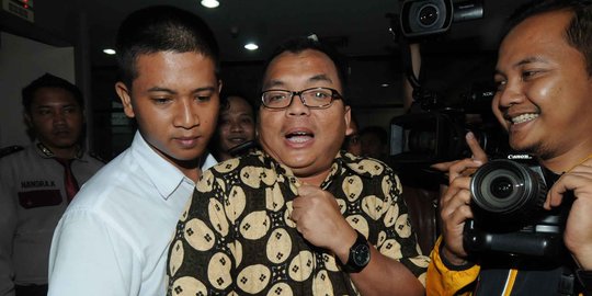 Diperiksa 8 jam, Denny Indrayana dicecar 34 pertanyaan