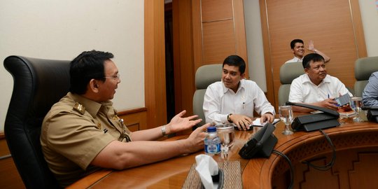 Aturan dilonggarkan, Ahok tetap larang PNS DKI rapat di hotel