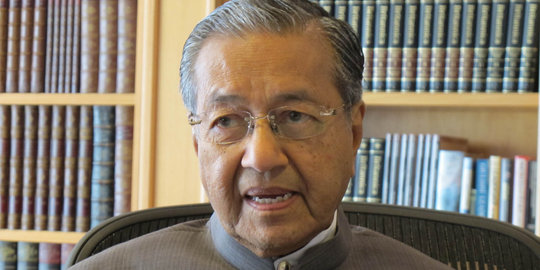 Mahathir Mohamad desak PM Najib mundur karena skandal korupsi