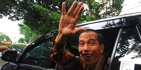 Jokowi dinilai cuci tangan soal uang muka mobil pejabat Rp 210 juta