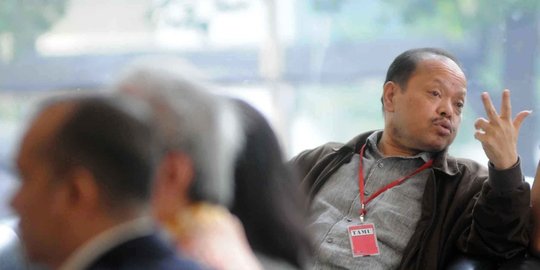 sutan tak banyak komentar rev1