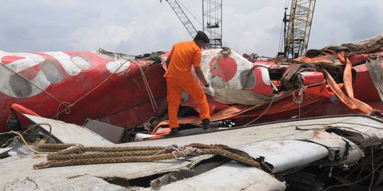 DPR akan lanjutkan investigasi jatuhnya pesawat AirAsia