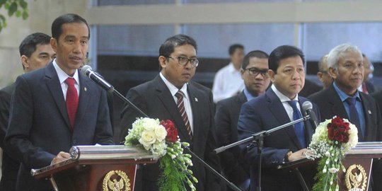 Effendi Simbolon kembali kecam Jokowi: Apa Presiden tidak update?