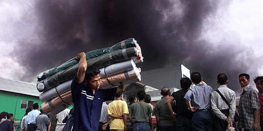 Ledakan keras di Tanah Abang, lima orang warga luka bakar