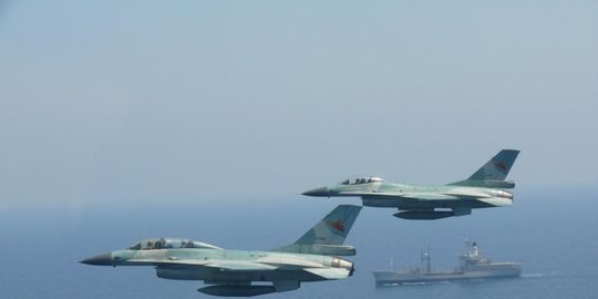 fighting falcon rev3