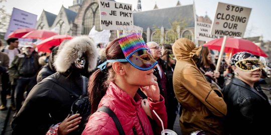 PSK Red Light District Amsterdam demo penutupan 'akuarium penggoda'