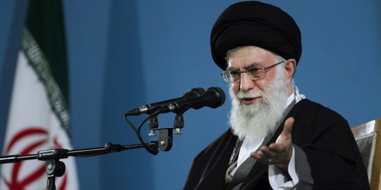 Ayatullah Khamenei: Serangan Saudi ke Yaman pembantaian massal