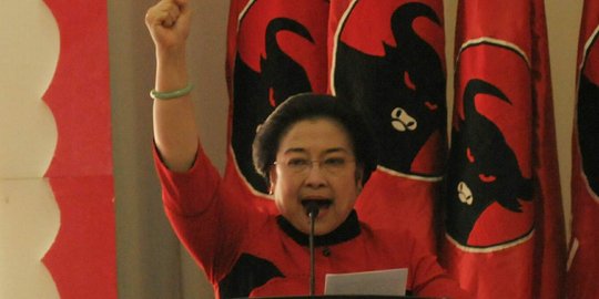 Siapa yang berani 'tusuk' Megawati dari belakang?