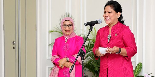 Iriana habiskan Rp 30 juta buat seragam keluarga di nikahan anaknya