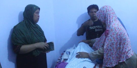 Jenazah Riska, siswi yang tewas karena tersedak cilok dimakamkan