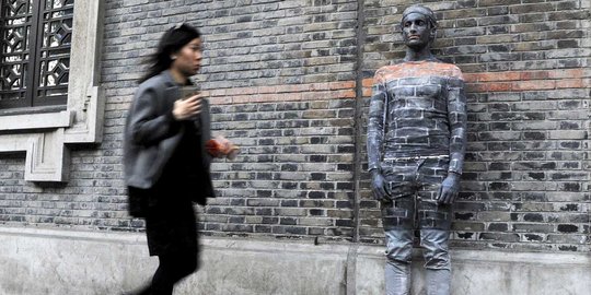 Aksi 'seniman tak kasat mata' di Shanghai