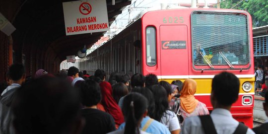 Sempat tersendat, kereta ke arah Bogor sudah berjalan lancar