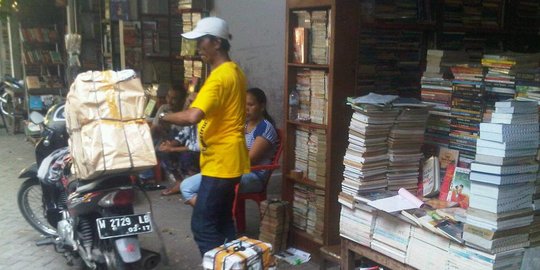 Kampoeng Ilmu, lahir dari perjuangan pedagang buku asongan Surabaya