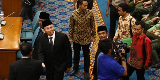Akan dipertemukan Jokowi dengan DPRD, Ahok ngaku tak masalah