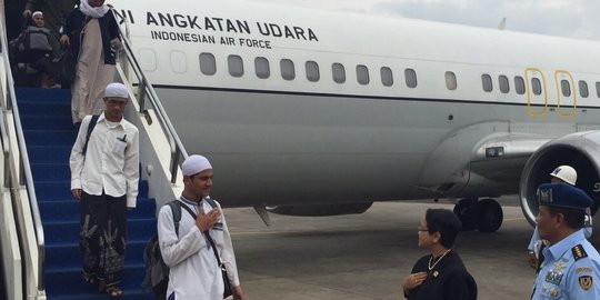 Menlu Retno sambut kedatangan 91 WNI dari Yaman