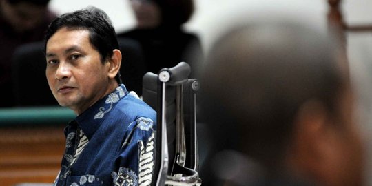 Sidang perdana, Udar didakwa korupsi pengadaan Transjakarta