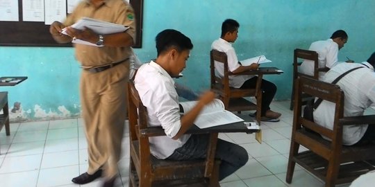 UN Paket C di Lapas Lowokwaru Malang, 6 Siswa absen