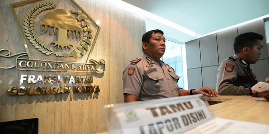 Kubu Agung tak terima digeser oleh loyalis Ical di DPR