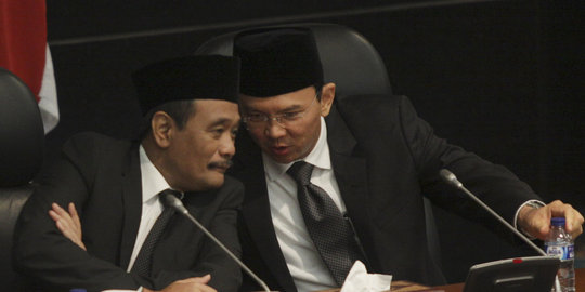 Djarot ngaku sering dapat SMS mesum, Ahok bingung kenapa tak terima