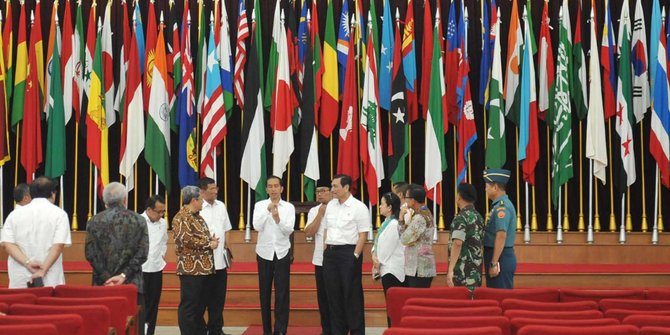 Jokowi tinjau persiapan Konferensi Asia Afrika di Bandung
