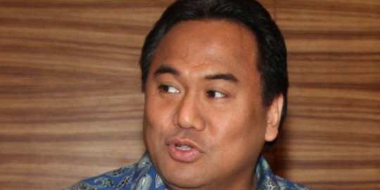 Larang penjualan miras, Menteri Rachmat di SMS pegawai minimarket