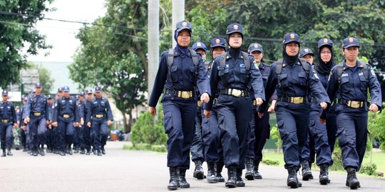 Satpol PP DKI bakal tertibkan PKL dan gelandangan jelang KAA