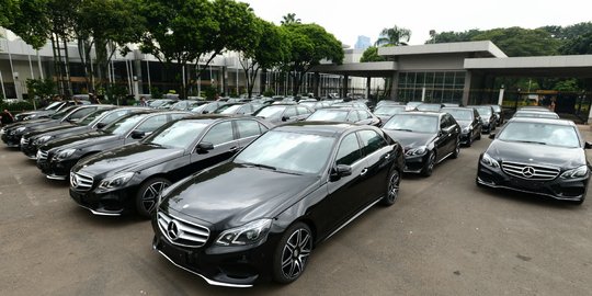 Deretan mobil mewah untuk tamu VVIP Konferensi Asia Afrika