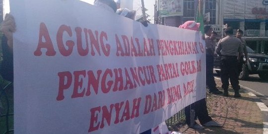 Golkar kubu Ical ancam hadang kedatangan Agung Laksono di Aceh